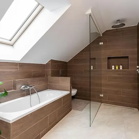 Escape The Ordinary Дом отдыха Jesenice (Prague-West)